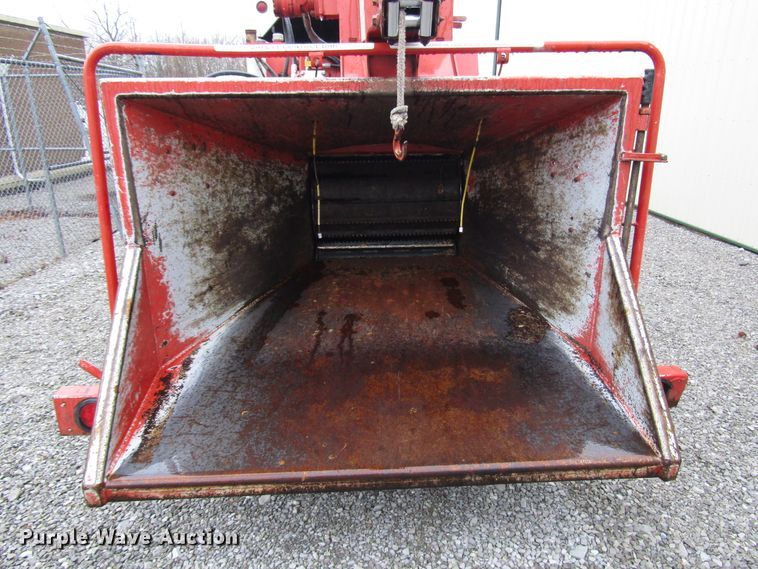 image for item DH8440 2006 Morbark Hurricane 18 wood chipper