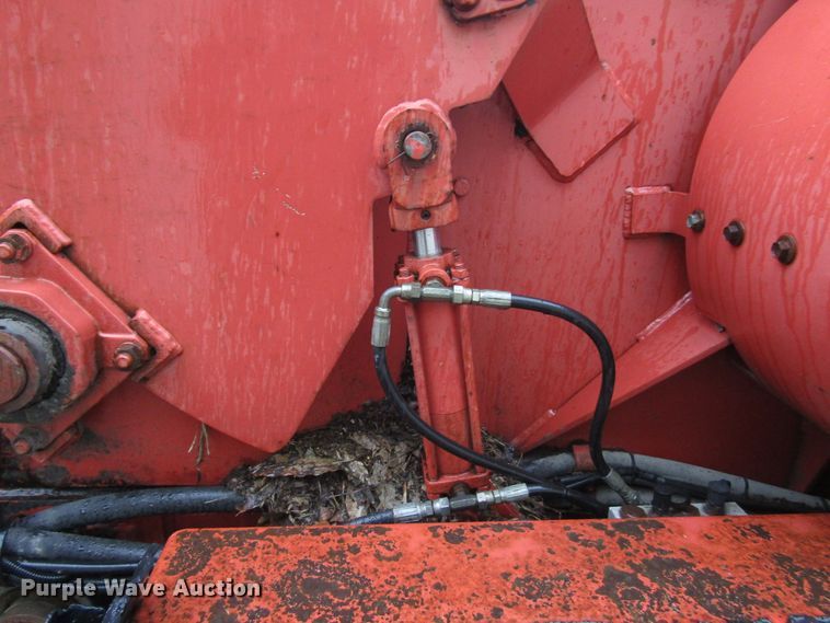 image for item DH8440 2006 Morbark Hurricane 18 wood chipper