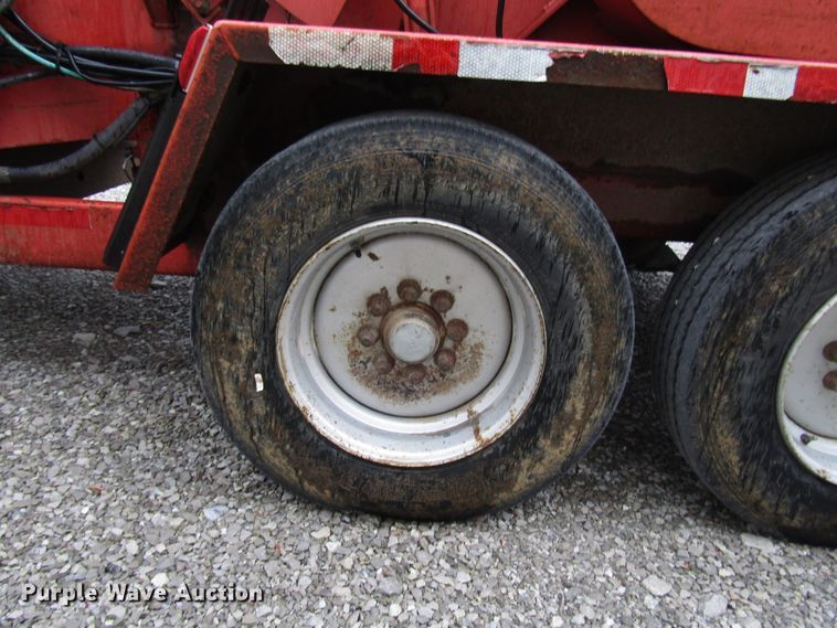 image for item DH8440 2006 Morbark Hurricane 18 wood chipper