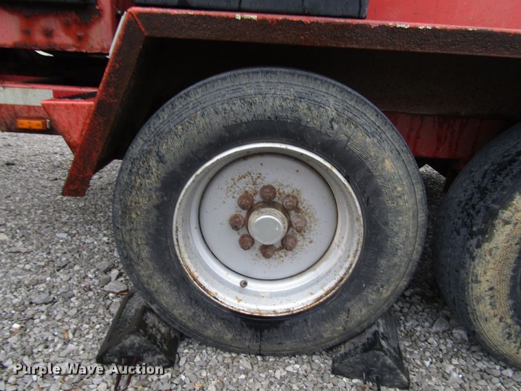 image for item DH8440 2006 Morbark Hurricane 18 wood chipper