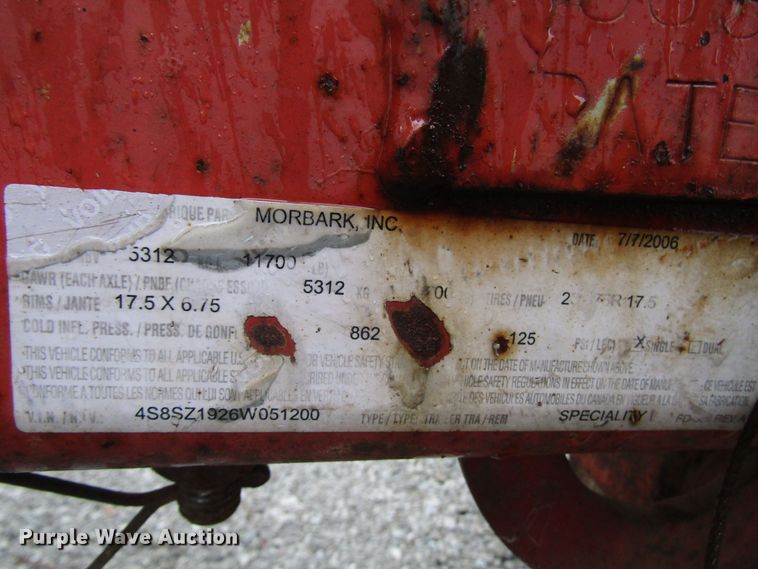 image for item DH8440 2006 Morbark Hurricane 18 wood chipper