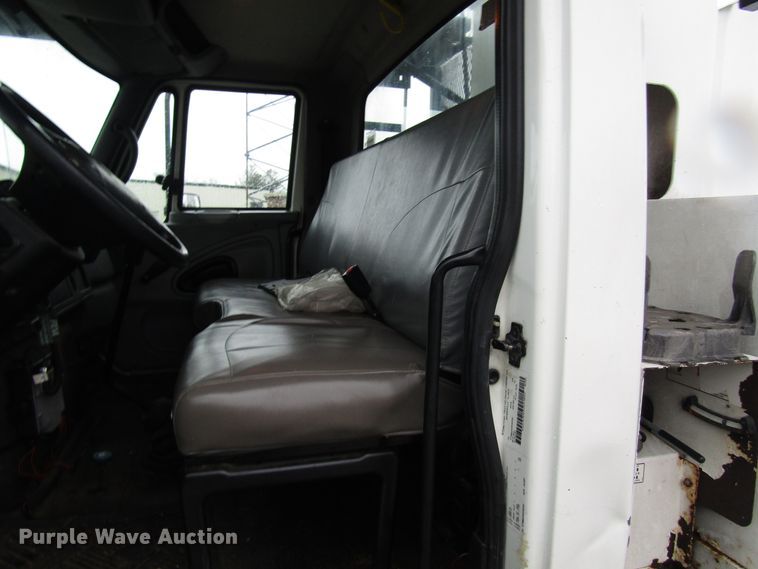 image for item DH8441 2008 International 4300 forestry bucket truck