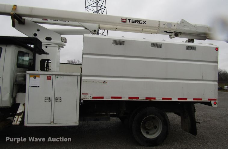 image for item DH8441 2008 International 4300 forestry bucket truck