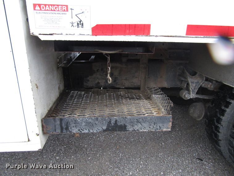 image for item DH8441 2008 International 4300 forestry bucket truck