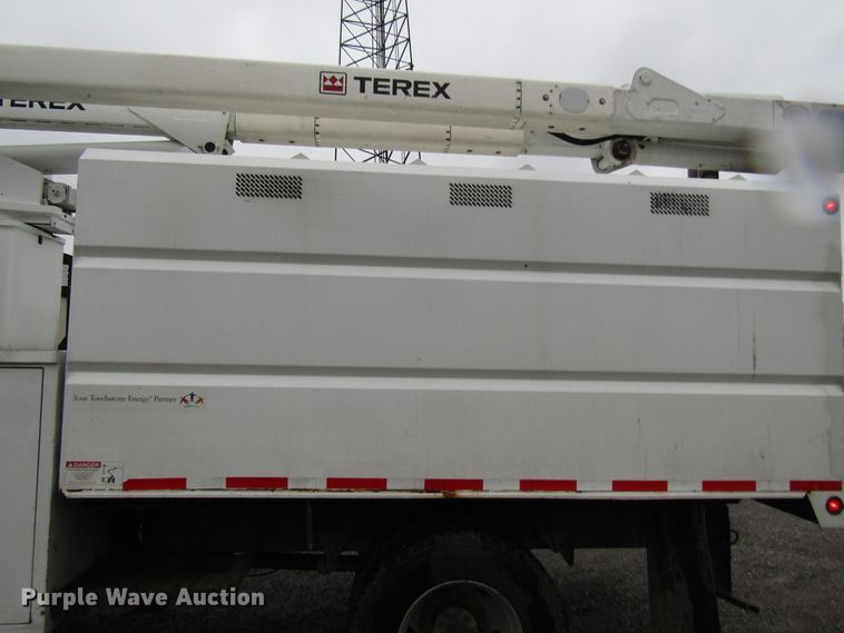 image for item DH8441 2008 International 4300 forestry bucket truck