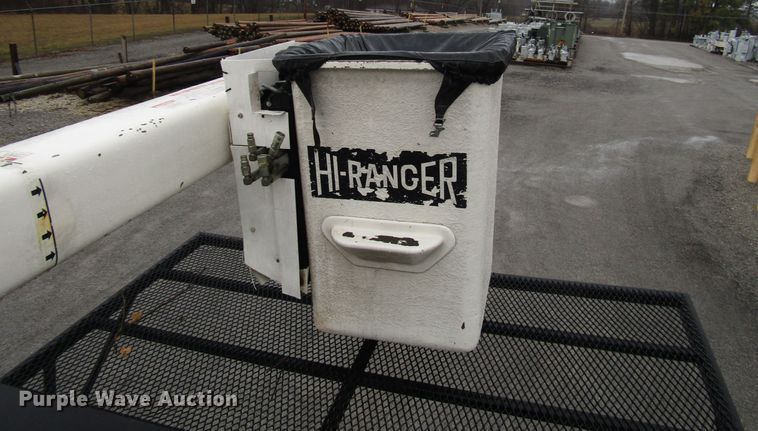 image for item DH8441 2008 International 4300 forestry bucket truck