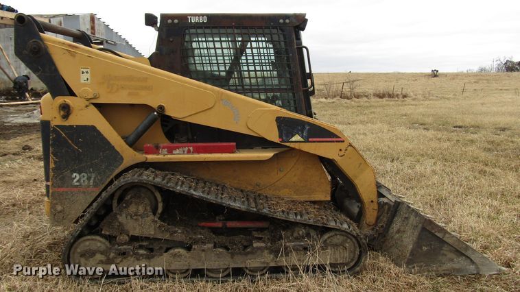 image for item DH8457 2003 Caterpillar 287 skid steer
