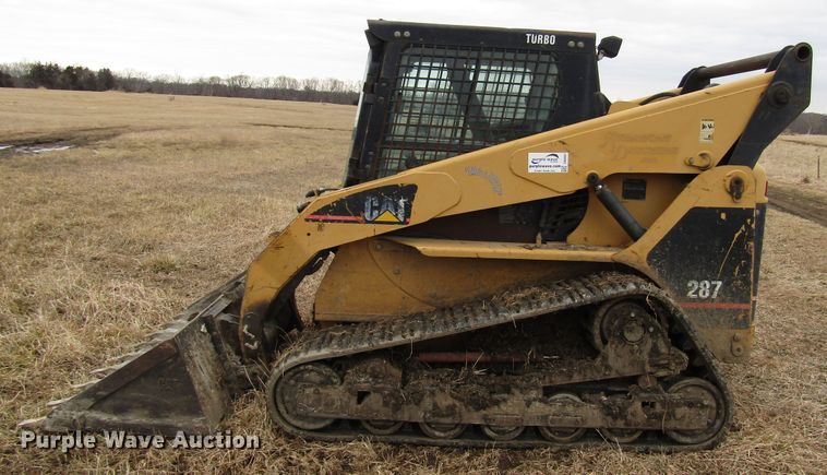 image for item DH8457 2003 Caterpillar 287 skid steer