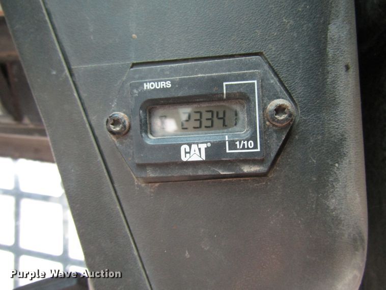 image for item DH8457 2003 Caterpillar 287 skid steer