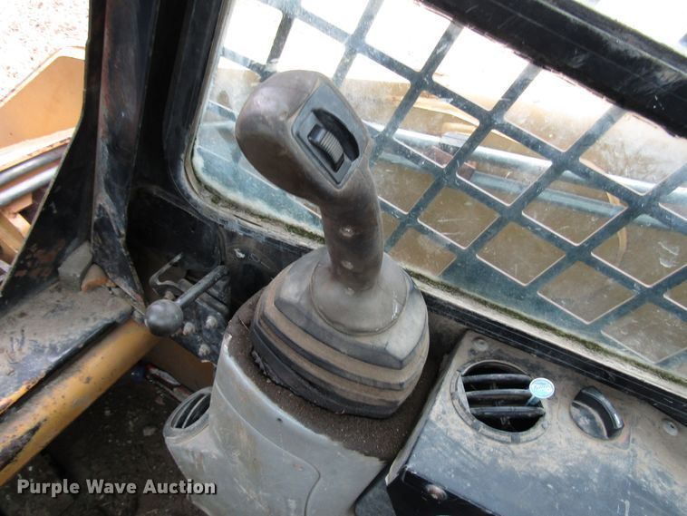 image for item DH8457 2003 Caterpillar 287 skid steer