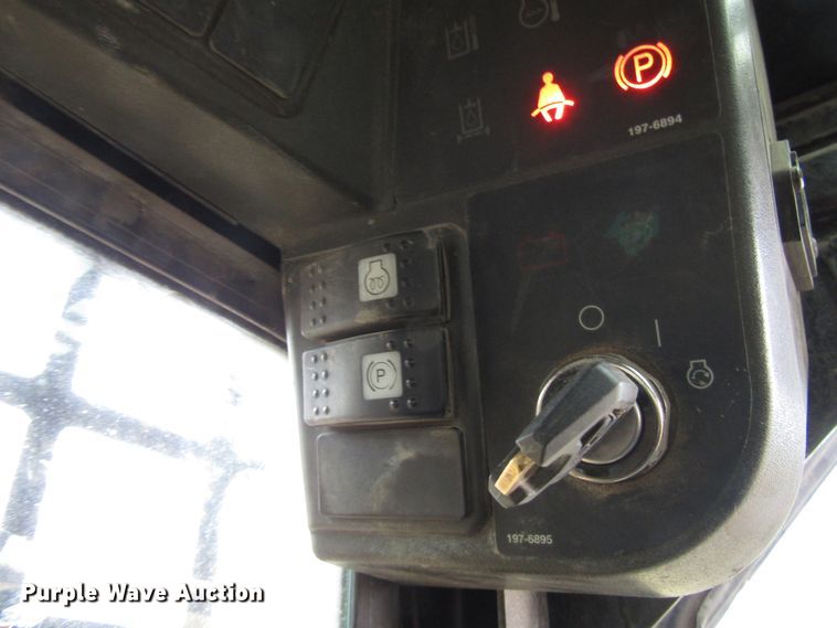 image for item DH8457 2003 Caterpillar 287 skid steer