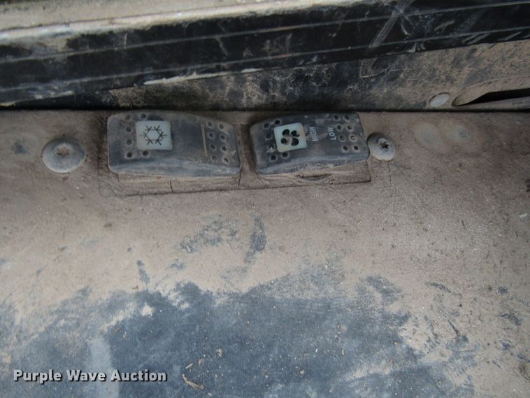 image for item DH8457 2003 Caterpillar 287 skid steer