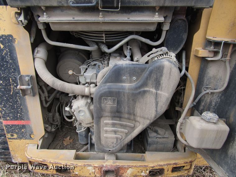image for item DH8457 2003 Caterpillar 287 skid steer