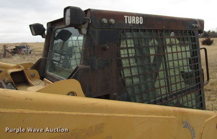 image for item DH8457 2003 Caterpillar 287 skid steer