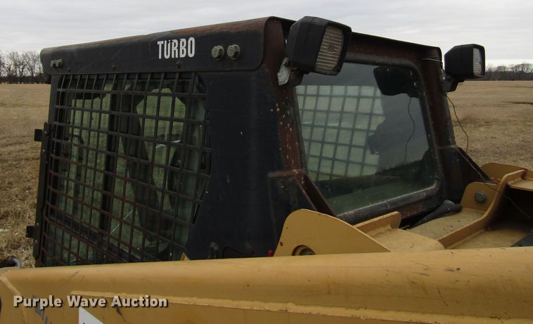 image for item DH8457 2003 Caterpillar 287 skid steer