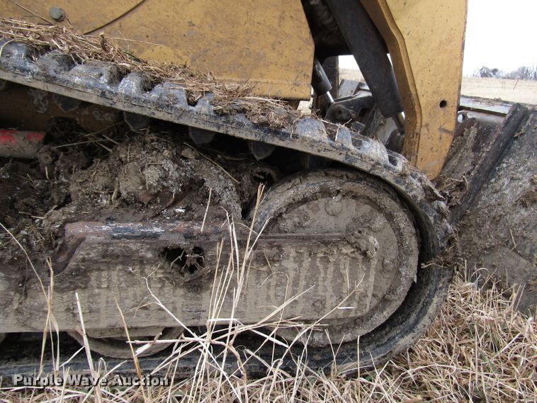 image for item DH8457 2003 Caterpillar 287 skid steer