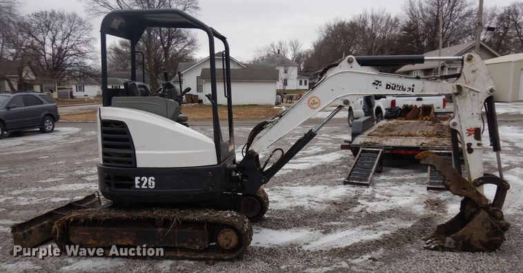 image for item ER9849 Bobcat E26 mini excavator