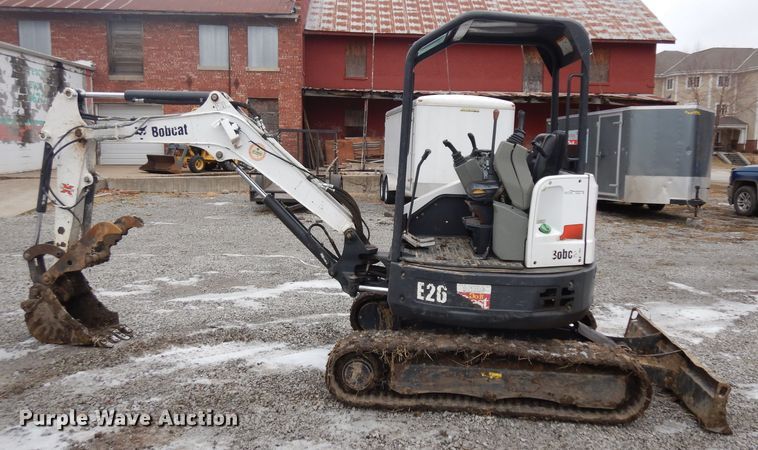 image for item ER9849 Bobcat E26 mini excavator