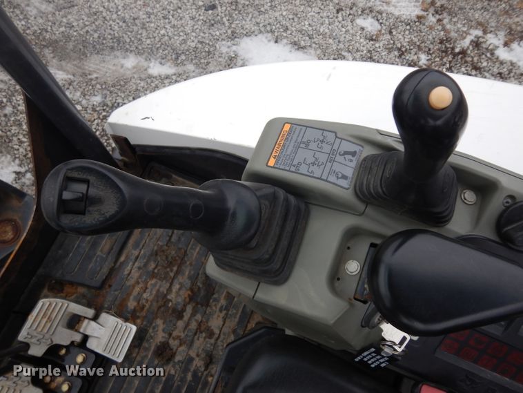 image for item ER9849 Bobcat E26 mini excavator