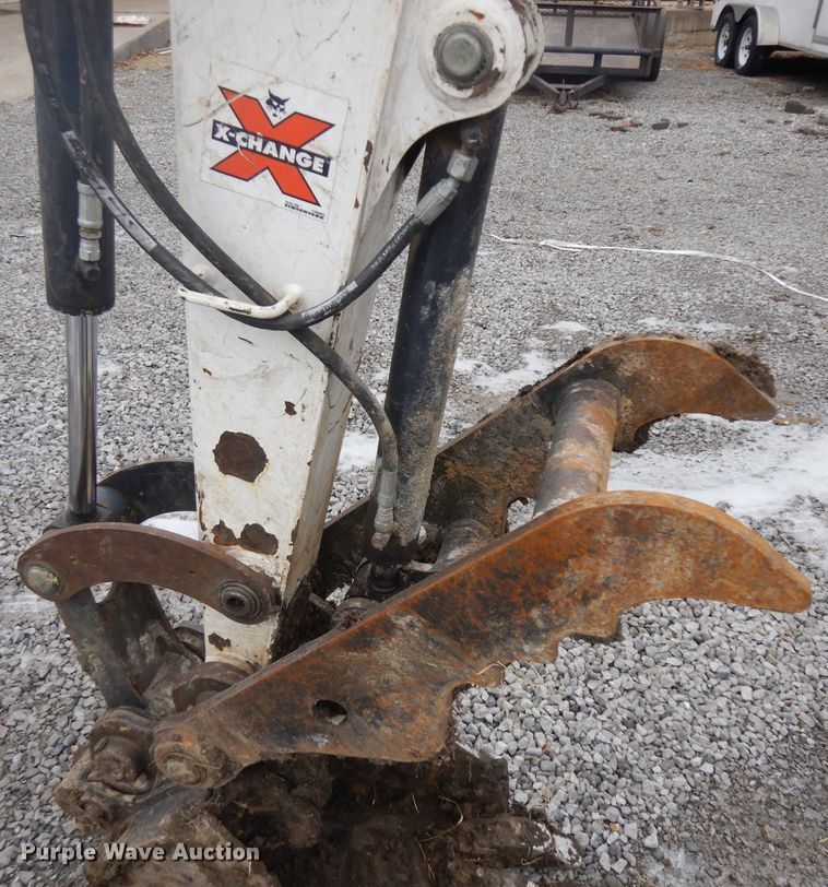 image for item ER9849 Bobcat E26 mini excavator