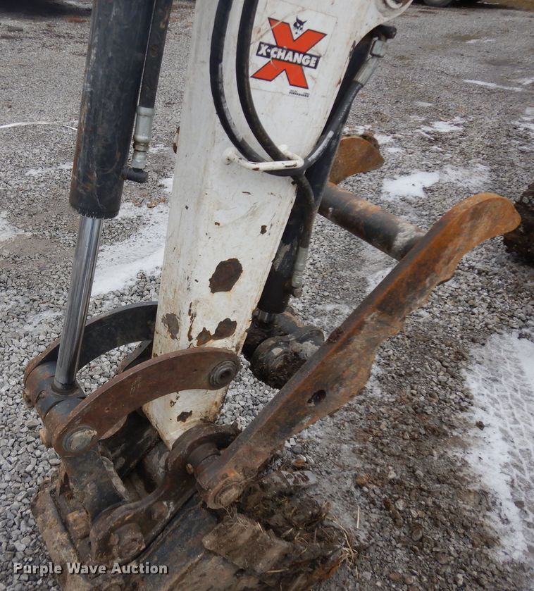 image for item ER9849 Bobcat E26 mini excavator