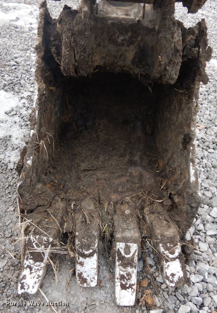 image for item ER9849 Bobcat E26 mini excavator