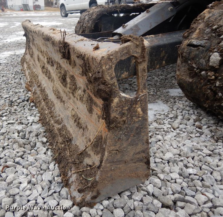 image for item ER9849 Bobcat E26 mini excavator