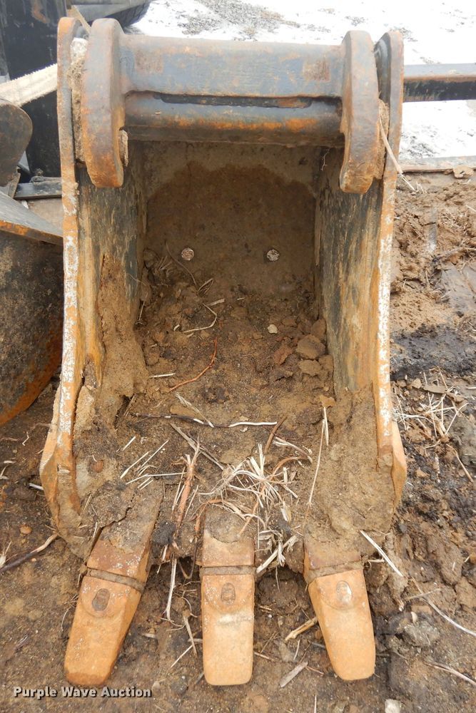 image for item ER9849 Bobcat E26 mini excavator