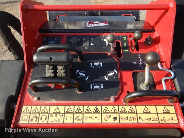 image for item FF9198 2017 Toro Dingo TX-1000 compact utility loader