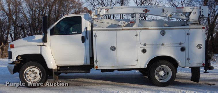 image for item FU9064 2009 Chevrolet C5500 service truck