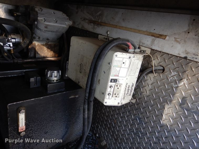 image for item FU9064 2009 Chevrolet C5500 service truck