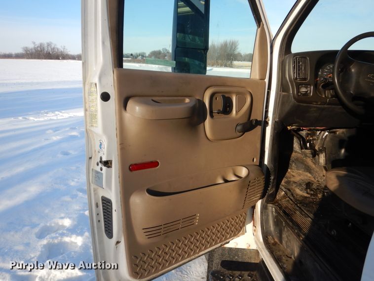 image for item FU9064 2009 Chevrolet C5500 service truck