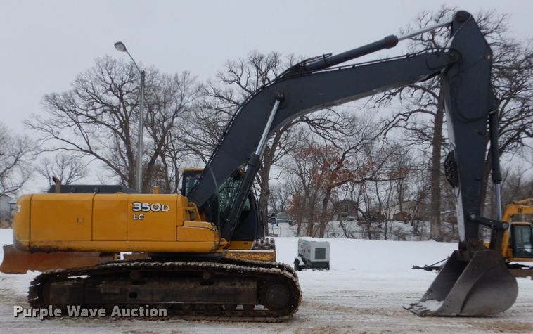 image for item FU9143 2007 John Deere 350D LC excavator