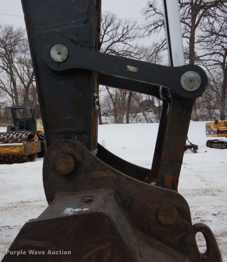 image for item FU9143 2007 John Deere 350D LC excavator