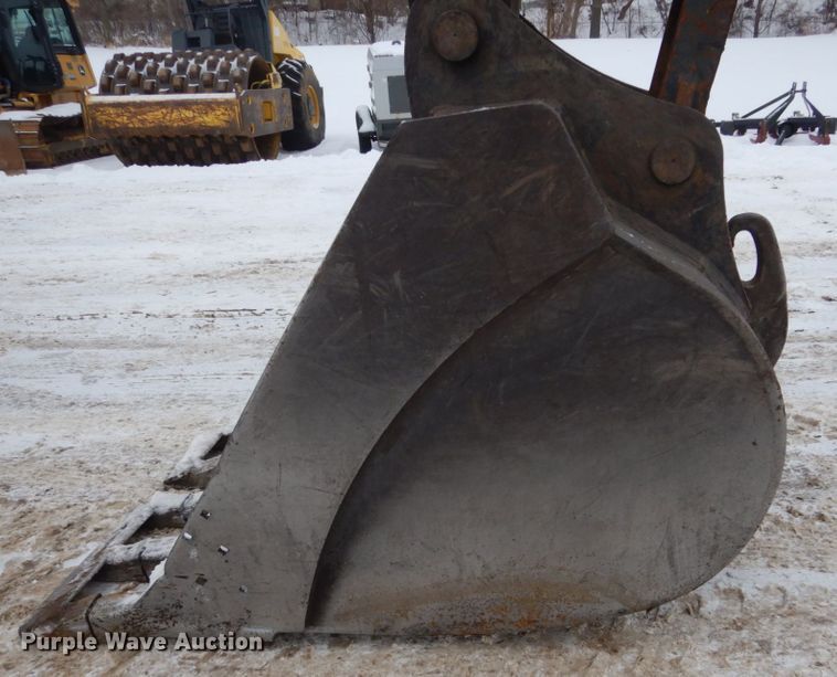 image for item FU9143 2007 John Deere 350D LC excavator