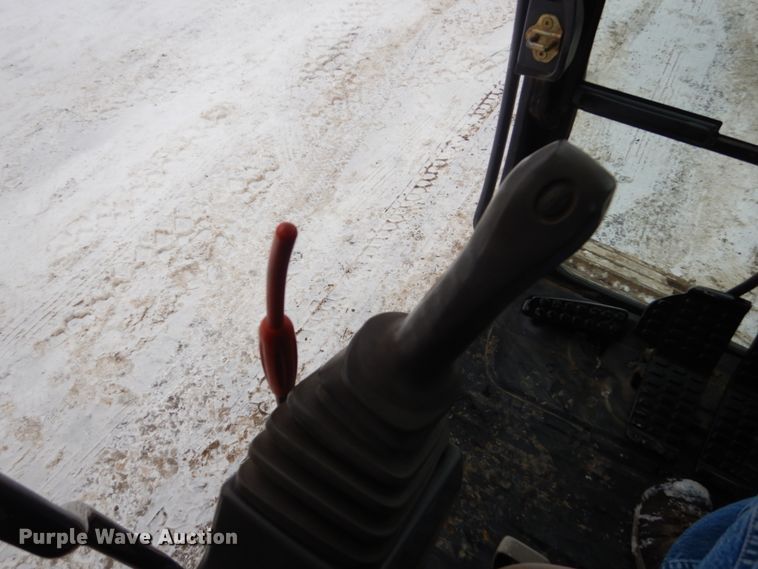 image for item FU9143 2007 John Deere 350D LC excavator