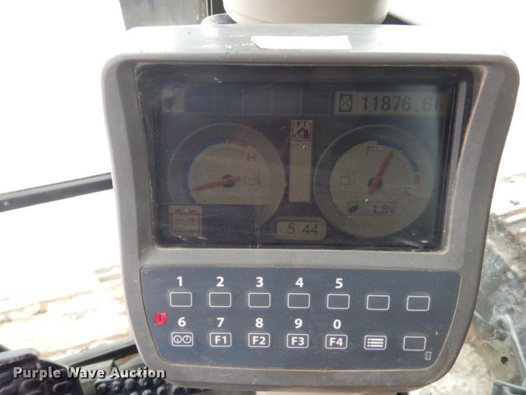 image for item FU9143 2007 John Deere 350D LC excavator