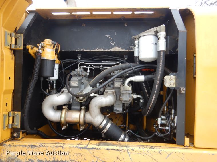 image for item FU9143 2007 John Deere 350D LC excavator