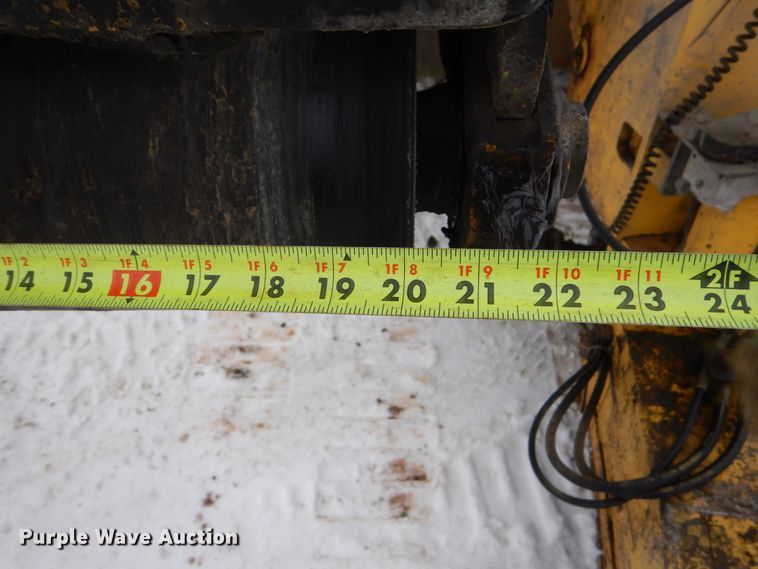 image for item FU9146 Puckett SF890 curb machine