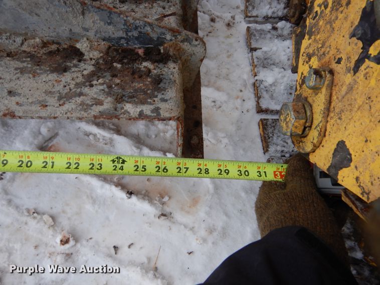 image for item FU9146 Puckett SF890 curb machine