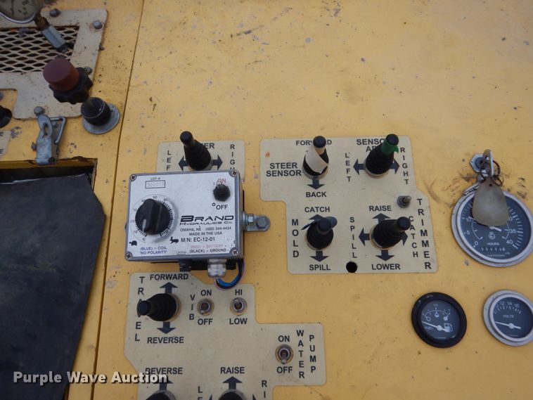 image for item FU9146 Puckett SF890 curb machine