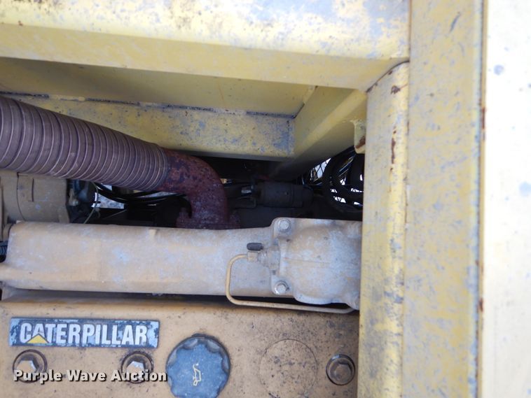 image for item FU9146 Puckett SF890 curb machine