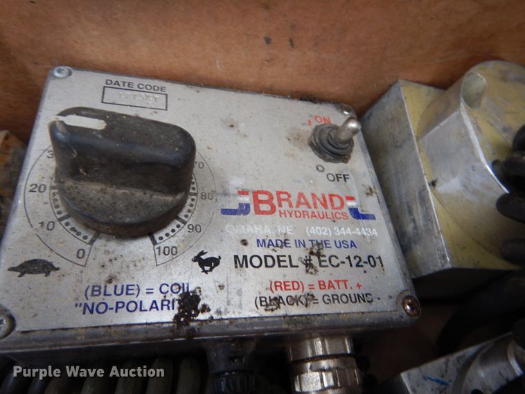 image for item FU9146 Puckett SF890 curb machine