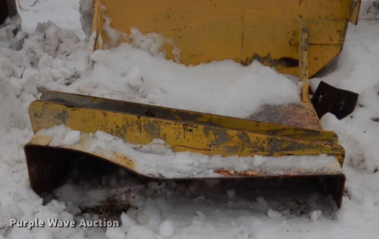 image for item FU9146 Puckett SF890 curb machine