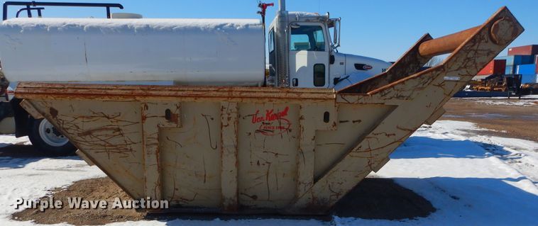 image for item FY9004 Bedding box