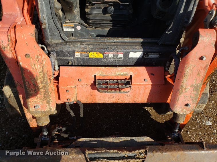 image for item GA9476 Kubota SVL75-2 skid steer