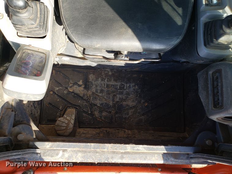 image for item GA9476 Kubota SVL75-2 skid steer