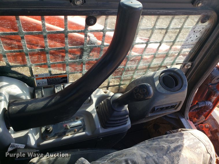 image for item GA9476 Kubota SVL75-2 skid steer