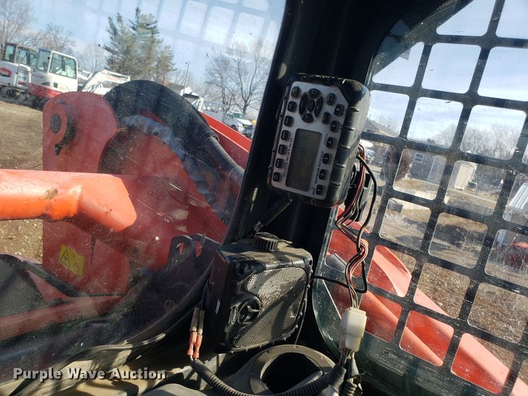 image for item GA9476 Kubota SVL75-2 skid steer