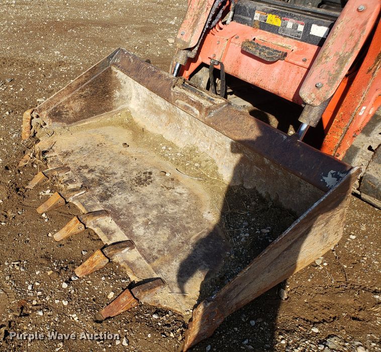 image for item GA9476 Kubota SVL75-2 skid steer